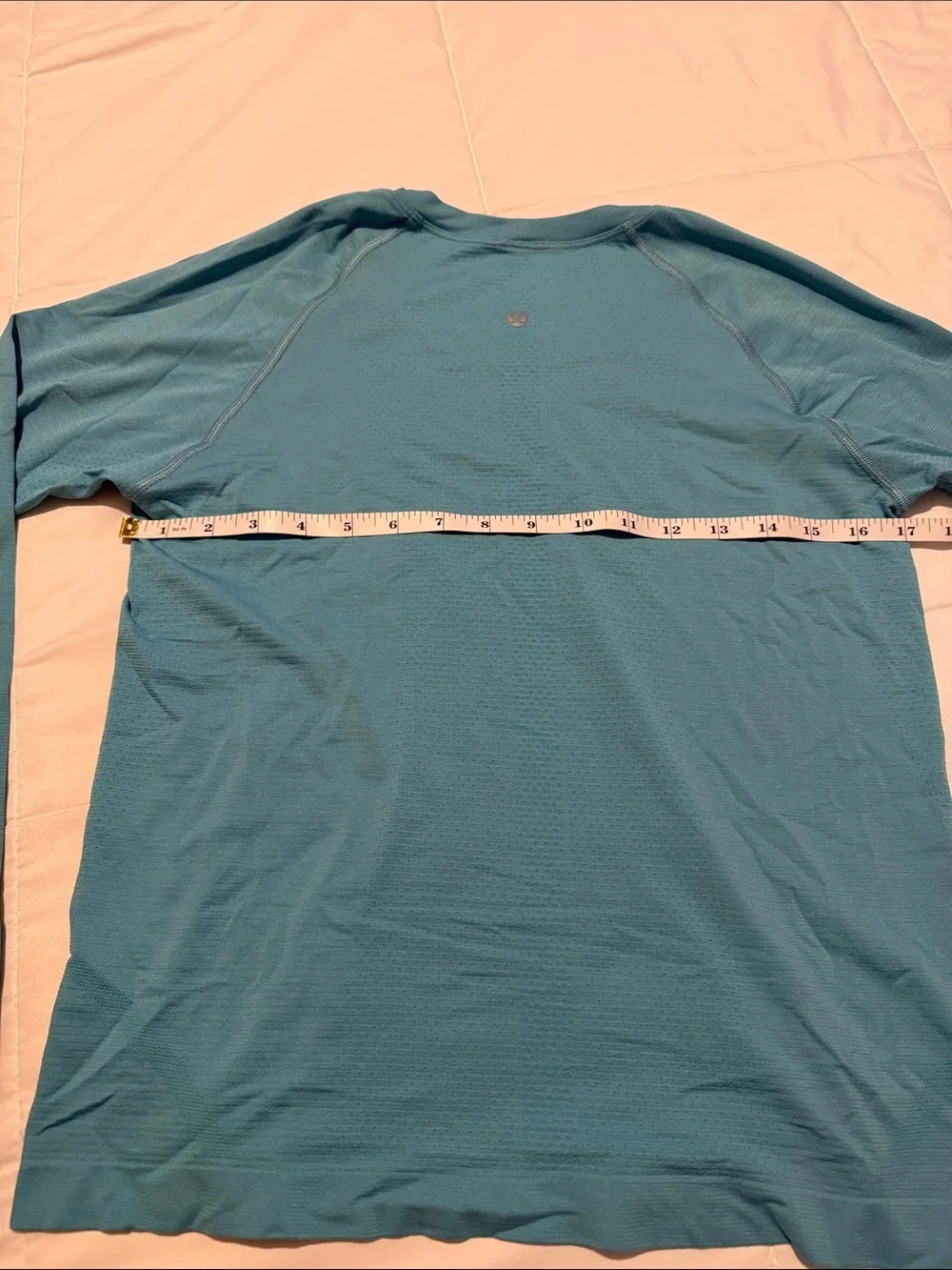 Lululemon Women's Swiftly Tech Long-Sleeve Seamless Top in Teal